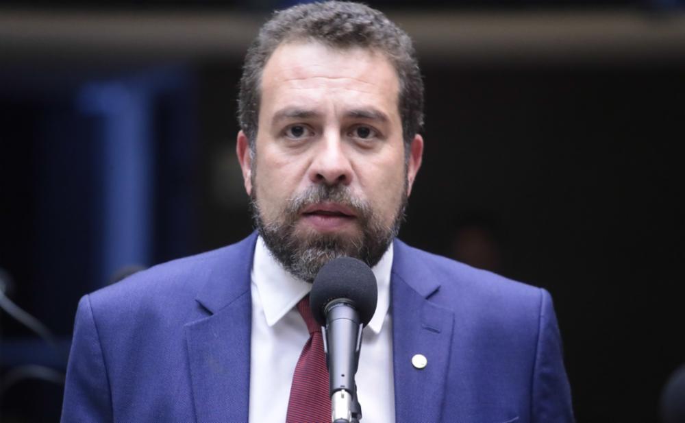 Fim da escala 6×1 é meta de Boulos no governo Lula