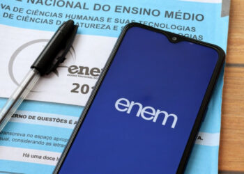 Enem 2025: O que faz uma redação perder ponto ou ser zerada? Sites falsos do Enem: PF faz operação contra fraudes que envolveram R$ 3 milhões