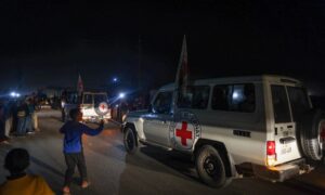 Israel entrega à Cruz Vermelha mais 15 corpos de palestinos para devolução a Gaza