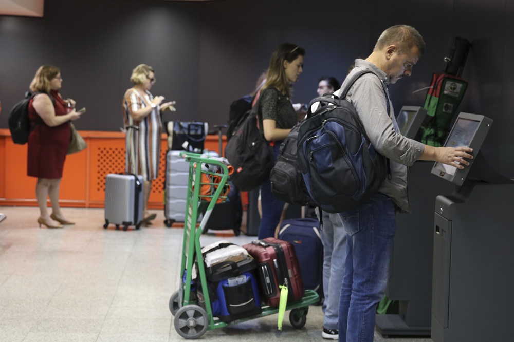 Bagagem de mão em voos domésticos: o embarque começa na leitura das regras