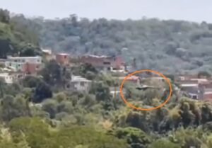 Helicóptero cai em pesqueiro de São Roque, no interior de São Paulo; piloto fica ferido