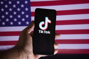 TikTok está ‘muito próximo’ de ser comprado, diz Trump
