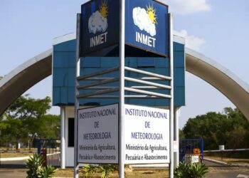 Após tornado, massa fria deve derrubar temperaturas no Paraná Após tornado, massa fria deve derrubar temperaturas no Paraná