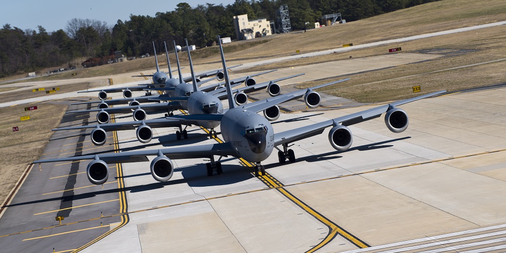 Sete pessoas são hospitalizadas após abrirem pacote suspeito em base militar dos EUA