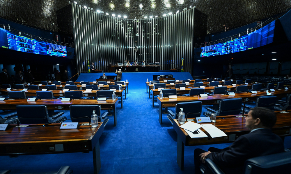 Plenário do Senado inicia sessão para votar isenção do IR para salários de até R$ 5 mil