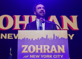 Novo prefeito diz a Trump que Nova York está ‘pronta para lutar’ Novo prefeito diz a Trump que Nova York está ‘pronta para lutar’