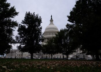 Paralisação do governo nos EUA caminha para novo recorde histórico