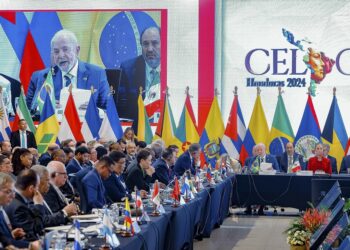 Cúpula Celac-UE começa na Colômbia neste domingo Cúpula Celac-UE começa na Colômbia neste domingo