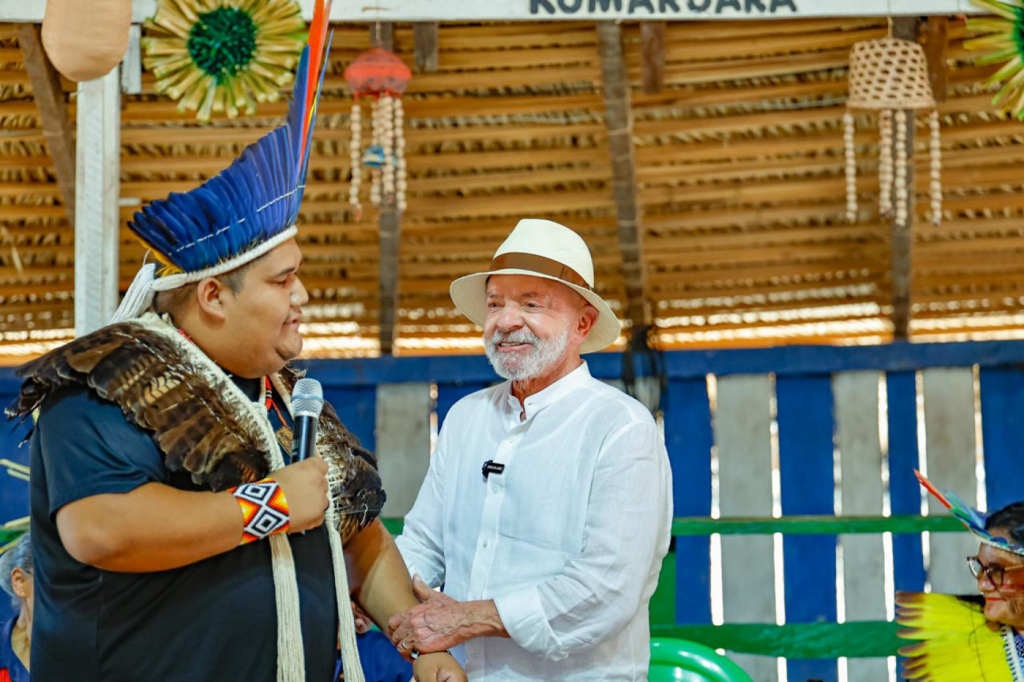 Governo anuncia demarcação de 10 territórios indígenas após protestos na COP30