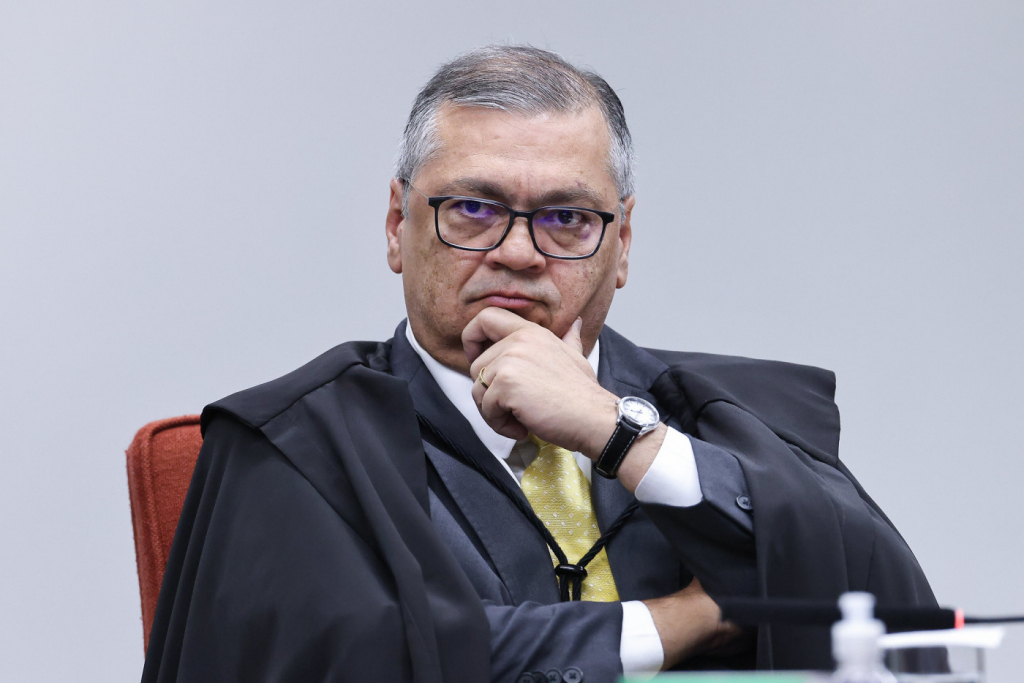 Dino e Moraes reagem à fala de Mendonça sobre ‘ativismo judicial’