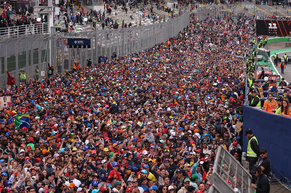 GP de São Paulo tem recorde de público