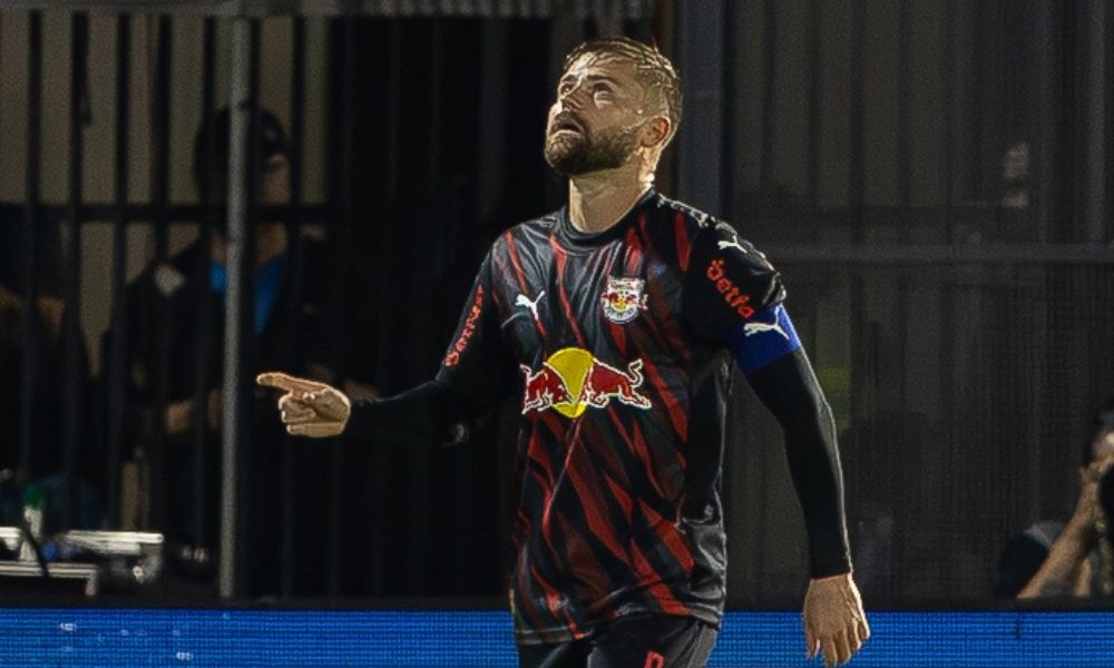 Corinthians perde para o Bragantino e vê sonho do G-7 mais distante