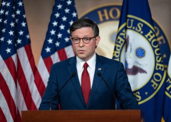 Presidente da Câmara dos EUA diz acreditar ter votos suficientes para acabar com shutdown Presidente da Câmara dos EUA diz acreditar ter votos suficientes para acabar com shutdown