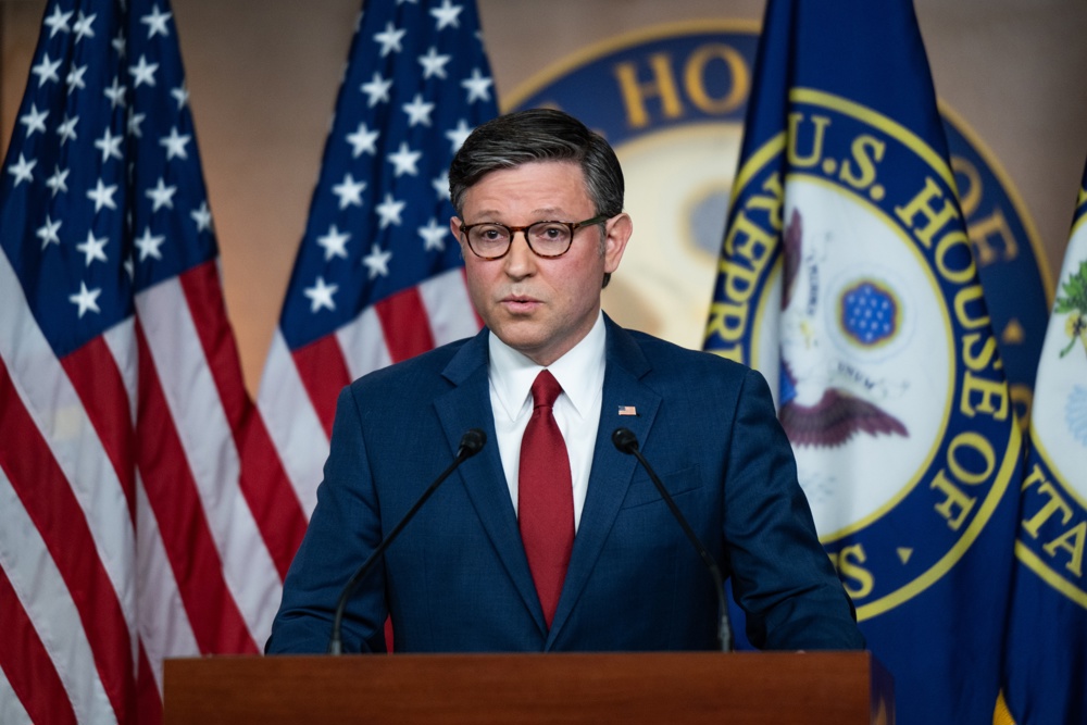 Presidente da Câmara dos EUA diz acreditar ter votos suficientes para acabar com shutdown