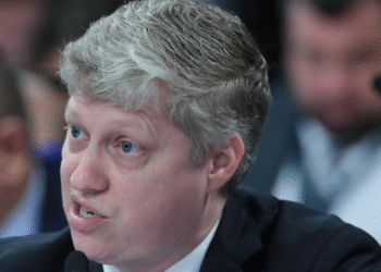 Comissão aprova isenção de visto para turistas de Austrália, Canadá e EUA Comissão aprova isenção de visto para turistas de Austrália, Canadá e EUA