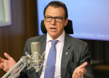 Ministro do Trabalho diz que escala 6×1 é ‘perversa’ Ministro do Trabalho diz que escala 6×1 é ‘perversa’