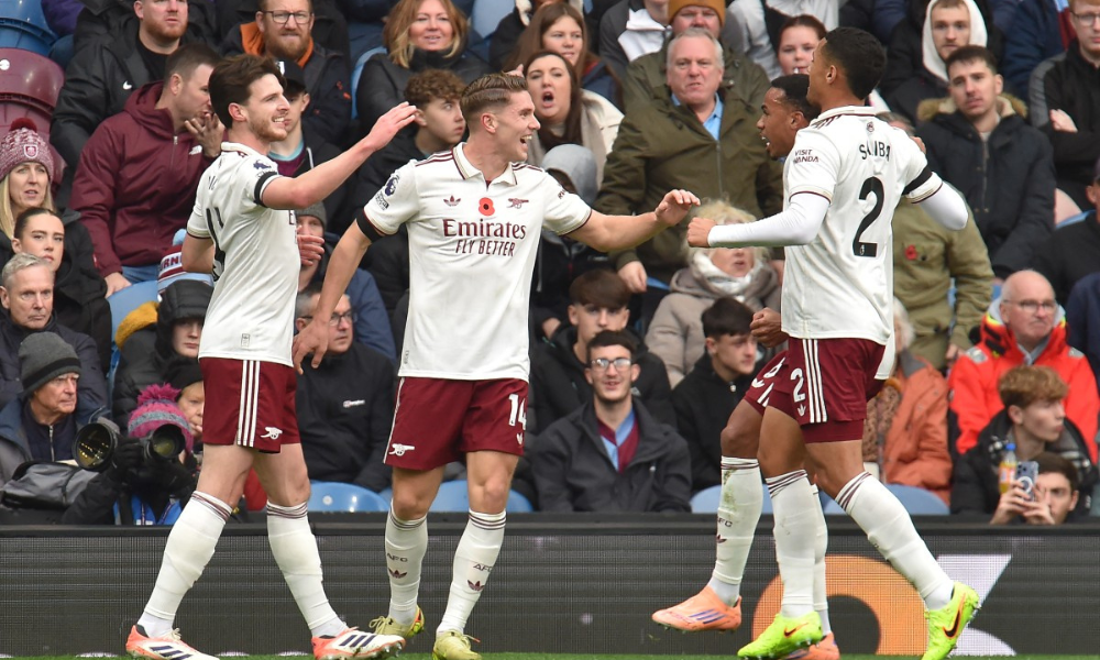 Arsenal vence o Burnley e consolida liderança da Premier League