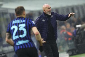 Lanterna do Italiano, Fiorentina demite técnico Stefano Pioli