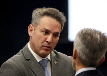 Líder da oposição na Câmara critica GLO em Belém: ‘Brasil de duas castas’