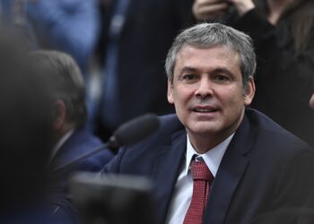 Líder do PT diz que texto de Derrite para PL Antifacção tem objetivo de impedir a atuação da PF