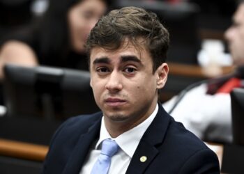 Justiça determina que X retire do ar publicação em que Nikolas Ferreira chama PT de ‘Partido dos Traficantes’