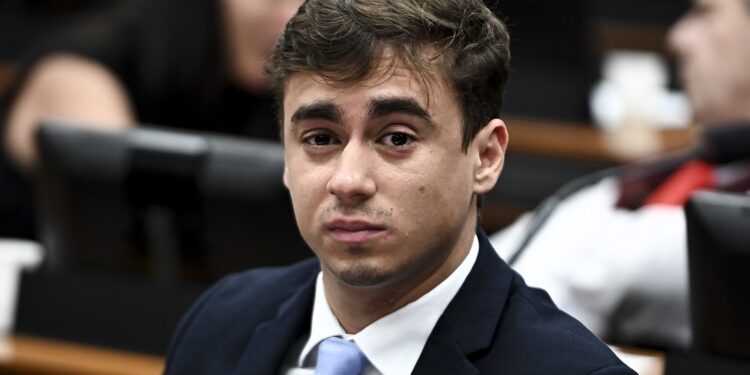 Justiça determina que X retire do ar publicação em que Nikolas Ferreira chama PT de ‘Partido dos Traficantes’