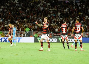 Neymar ‘some’, Santos reage no fim, mas Flamengo vence Neymar ‘some’, Santos reage no fim, mas Flamengo vence