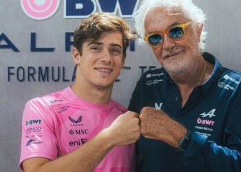 Alpine renova com Colapinto após ano de adaptação difícil Alpine renova com Colapinto após ano de adaptação difícil