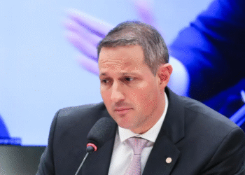 Derrite recua e altera texto para que PF possa realizar operações conjuntas com policias estaduais sem aval do governador