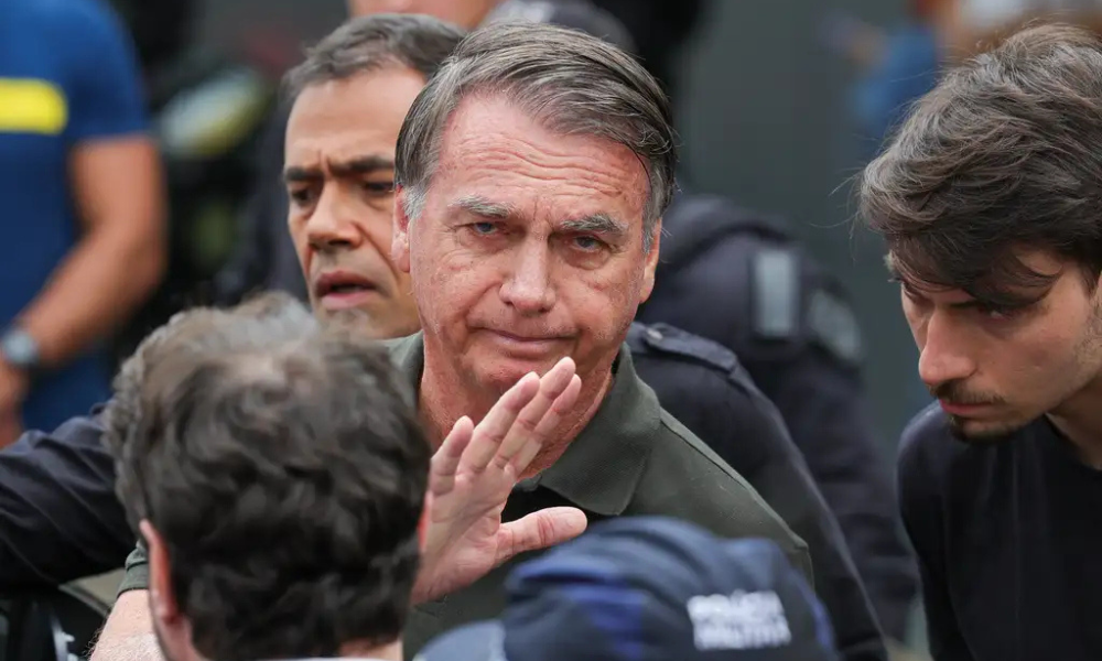 Defesa de Bolsonaro decide não apresentar novos recursos