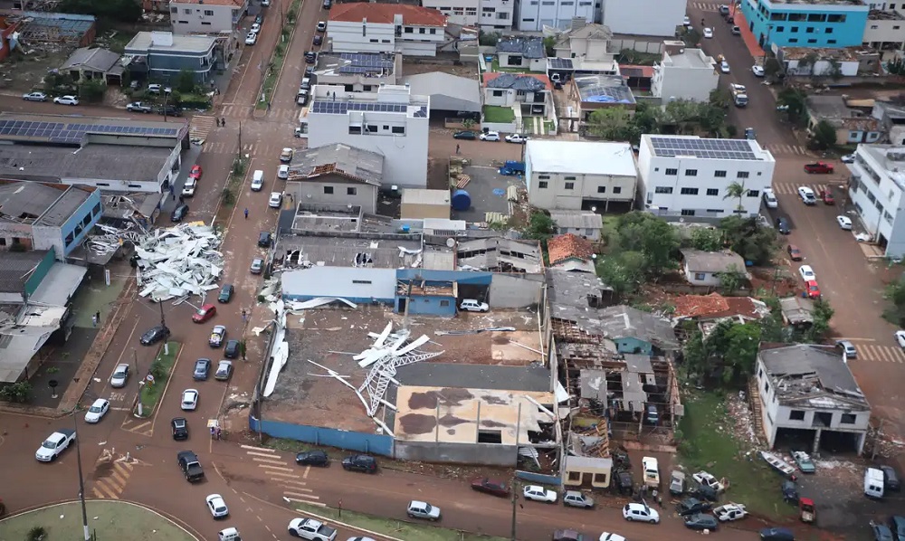 ‘Vamos apoiar na reconstrução’, diz coordenador do CNAD após tornado no Paraná