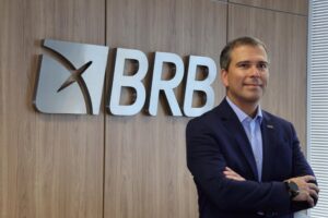 Presidente do BRB é afastado após operação da PF contra fraudes no Banco Master
