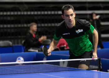 Calderano cai nas oitavas em Frankfurt