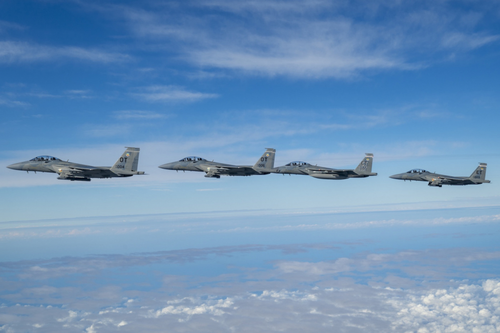 Trinidade e Tobago autoriza EUA a usar aeroportos para pousar aviões militares