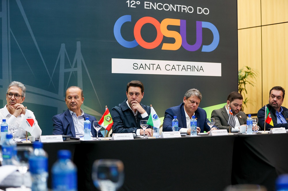 Flávio ganha força, mas oposição ainda terá escolhas importantes sobre 2026