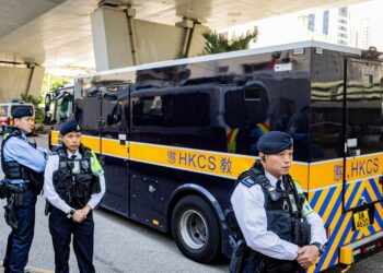 Empresário pró-democracia é condenado em Hong Kong Empresário pró-democracia é condenado em Hong Kong