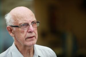 Dom Odilo determina que Padre Júlio Lancellotti suspenda missas online e redes sociais