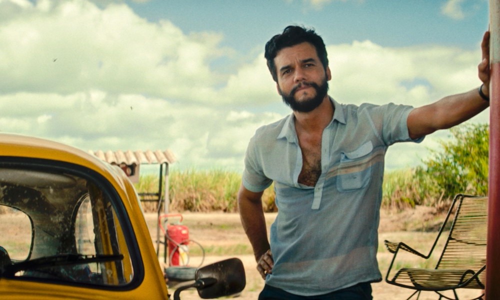 ‘O Agente Secreto’ bate ‘Predador’ e estreia no topo da bilheteria brasileira