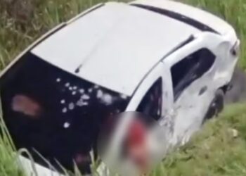 Casal é executado a tiros e bebê fica ferido em ataque na Avenida Brasil Casal é executado a tiros e bebê fica ferido em ataque na Avenida Brasil