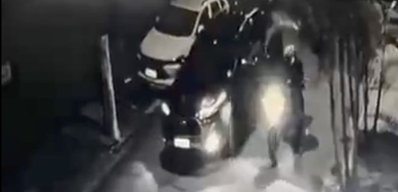 Homem morre após ser baleado dentro de carro no Capão Redondo