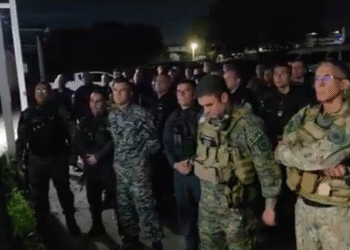 Operação com mil policiais mira expansão de facção no Complexo do Salgueiro