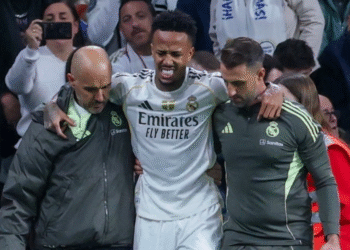 Éder Militão sofre lesão e desfalcará Real Madrid por 4 meses
