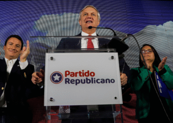 José Antonio Kast, candidato ultradireitista, é eleito presidente no Chile José Antonio Kast, candidato ultradireitista, é eleito presidente no Chile