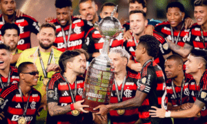 Flamengo celebra tetra da Libertadores com desfile em trio elétrico no Centro do Rio