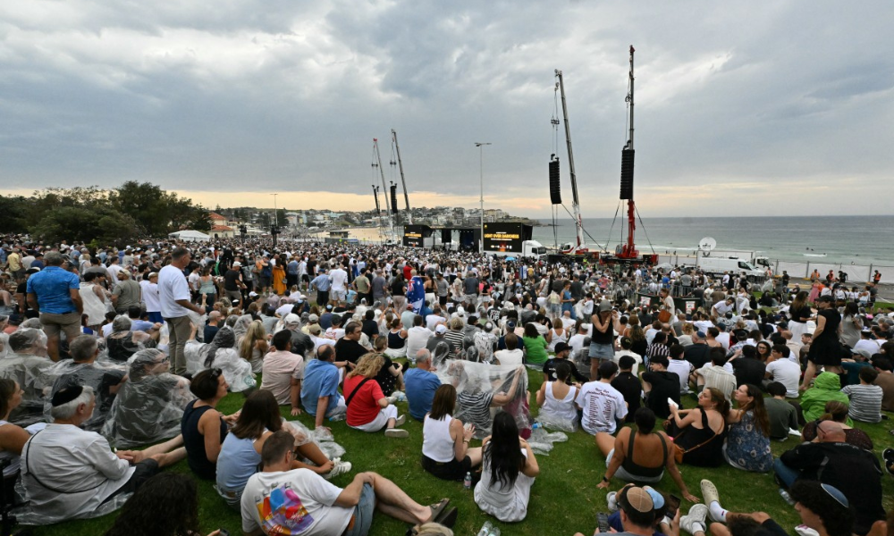 Austrália presta homenagens às 15 vítimas do massacre em Bondi Beach