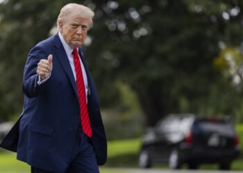 Trump anuncia acordo de cessar-fogo entre Tailândia e Camboja após conversa com líderes Trump anuncia acordo de cessar-fogo entre Tailândia e Camboja após conversa com líderes