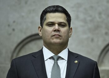 Alcolumbre pauta PEC do Marco Temporal para terça-feira Alcolumbre adia sabatina de Messias para vaga no STF e critica Lula