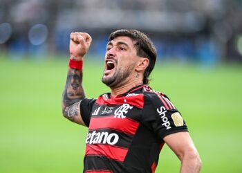 Copa Intercontinental: Fla enfrenta Pyramids em busca de vaga na final Bruno Henrique e Arrascaeta se tornam tricampeões da Libertadores pelo Flamengo