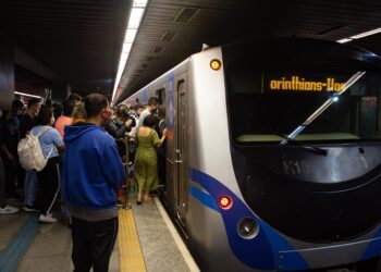 Metrô de SP passa a operar 24 horas aos sábados em fase de testes até 2026 Metrô de SP passa a operar 24 horas aos sábados em fase de testes até 2026