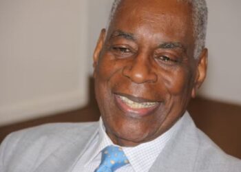 Morre aos 95 anos Haroldo Costa, ator, escritor e comentarista de Carnaval Morre aos 95 anos Haroldo Costa, ator, escritor e comentarista de Carnaval